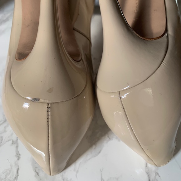 GIANVITO ROSSI - Vernice Shell Pumps - Picture 4 of 6